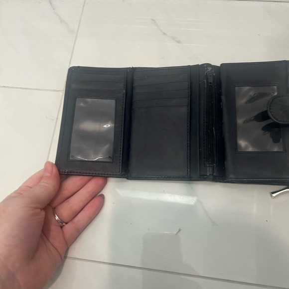 Bundle of 3 Wallets - Buxton, Talbots, used to new condition - Picture 10 of 14